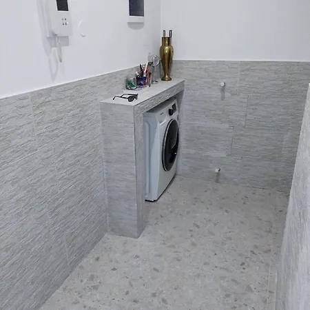 Tritos Sleeps 11 - Sea View - Balcony - Parking *