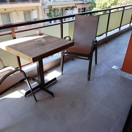 Tritos Sleeps 11 - Sea View - Balcony - Parking Thessaloniki